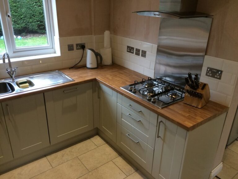 Bespoke kitchen installation – project photo 1